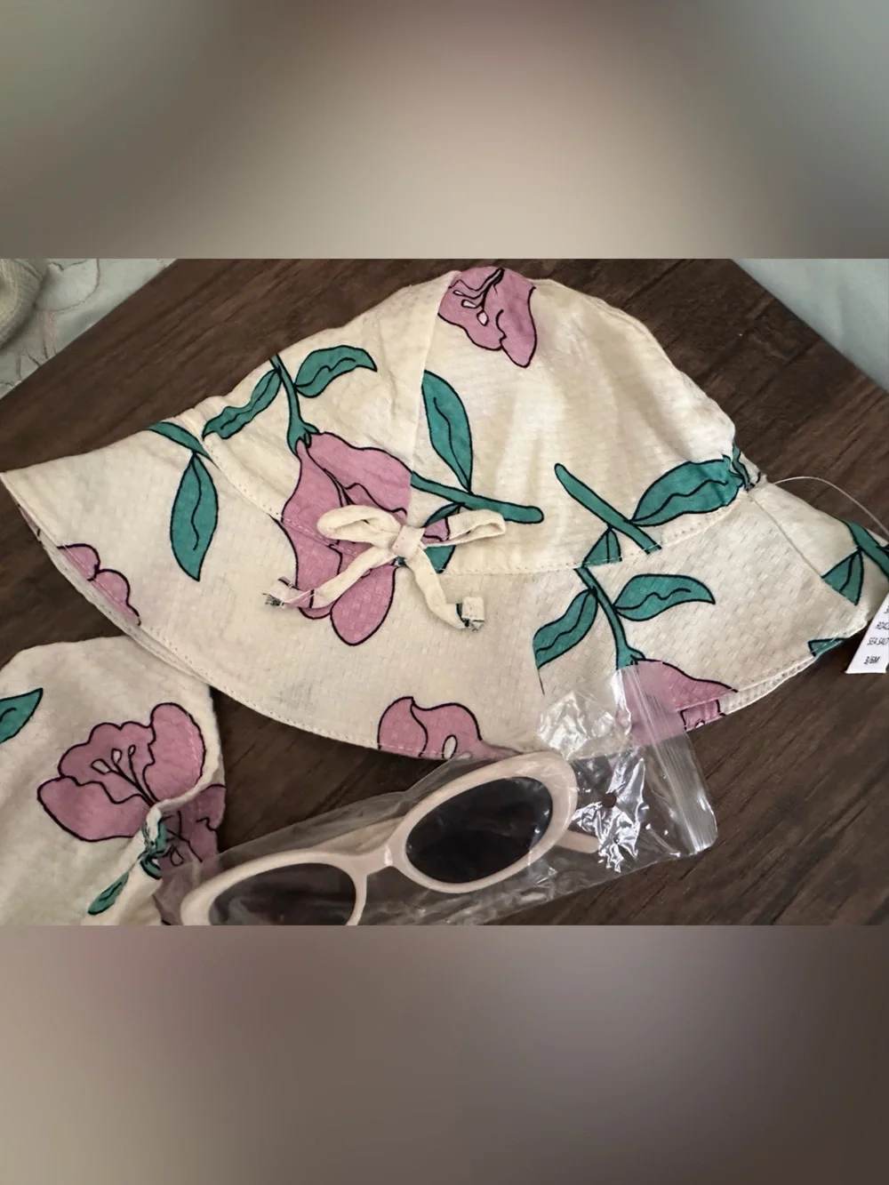 Jessica Simpson White Baby Hat with Light Purple Floral and Teal Leaves